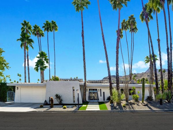 Palm Springs Home 1011884