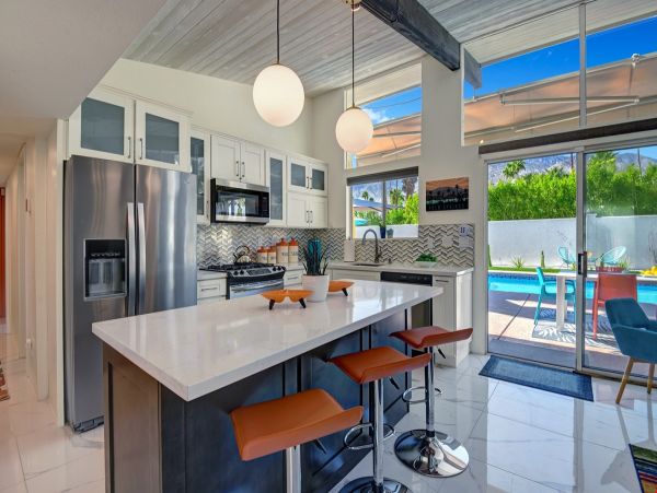 Palm Springs Home 1011890