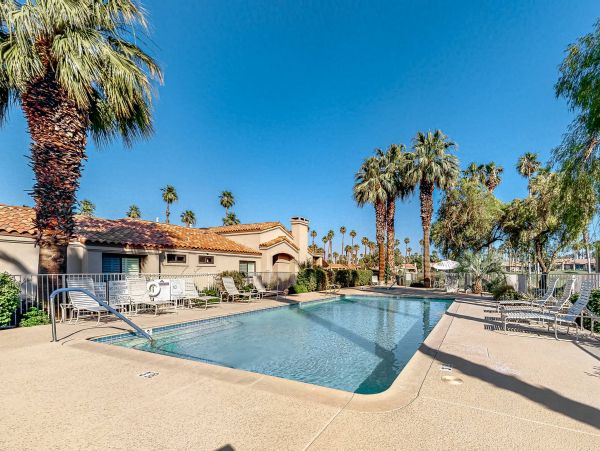 Palm Desert Home 1011901