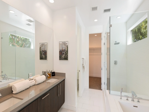 Gorgeous Getaway with 6 Bedrooms & Great Amenities
