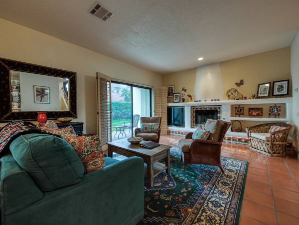 La Quinta Condo 1011954