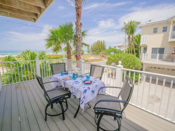 Beach View Townhome 3 bedrooms