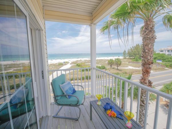 Beach View Townhome 3 bedrooms