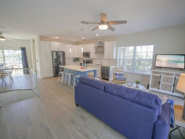 Beach View Townhome 3 bedrooms