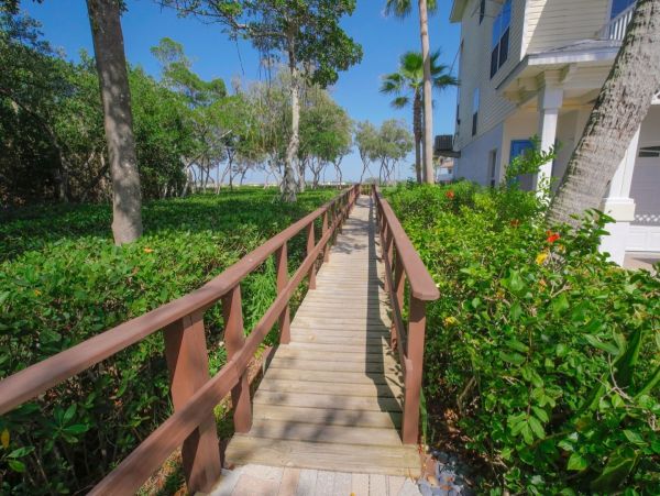 Beach View Townhome 3 bedrooms