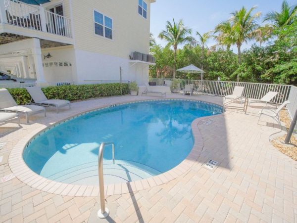 Beach View Townhome 3 bedrooms