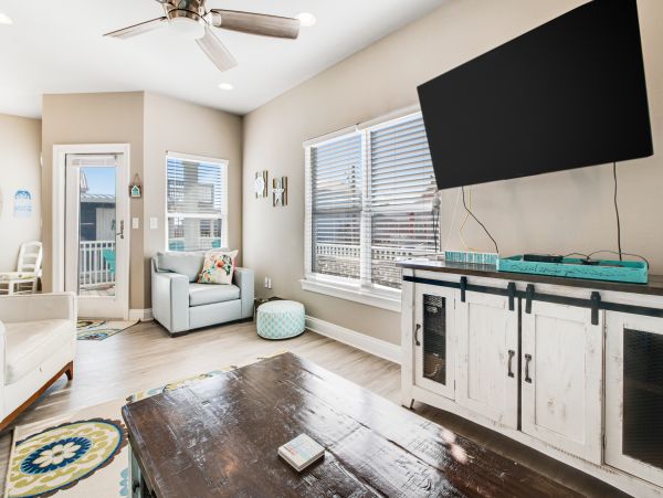 Four Bedroom House close to beach