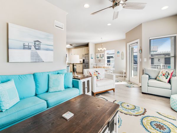 Four Bedroom House close to beach