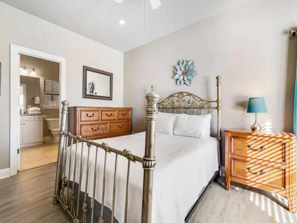 Four Bedroom House close to beach
