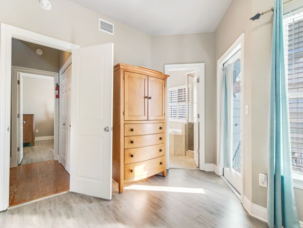 Four Bedroom House close to beach