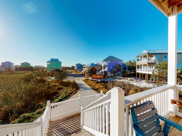 Coastal Comfort Meets Family Fun in Fort Morgan