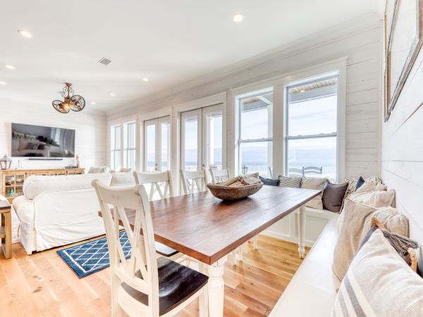 Exquisite Gulf Shores Beachfront House