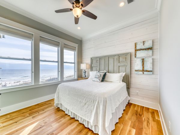 Exquisite Gulf Shores Beachfront House