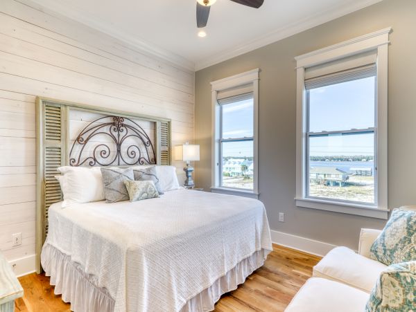 Exquisite Gulf Shores Beachfront House