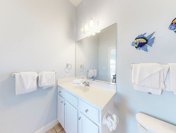 On Beach Vacation Home Five Bedroom in Orange Beach
