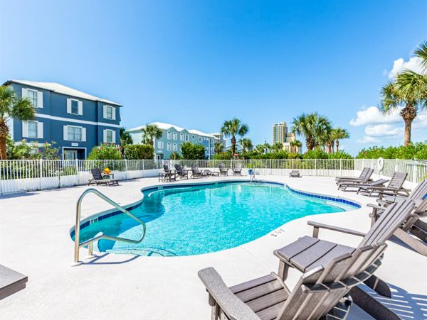 On Beach Vacation Home Five Bedroom in Orange Beach