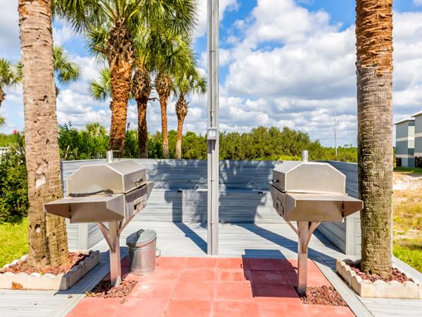 On Beach Vacation Home Five Bedroom in Orange Beach