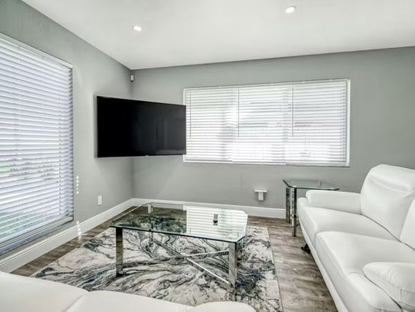 Fort Lauderdale Vacation Home with Private Pool 8 Guests