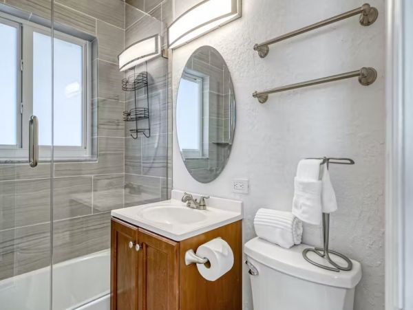 Fort Lauderdale Vacation Home with Private Pool 8 Guests