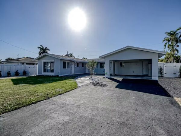 Fort Lauderdale Vacation Home with Private Pool 8 Guests