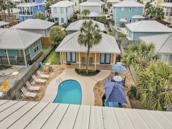 Main House & Guest House Beach at End of Street