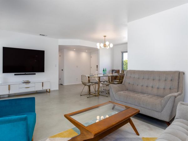 Palm Springs Home 1012557