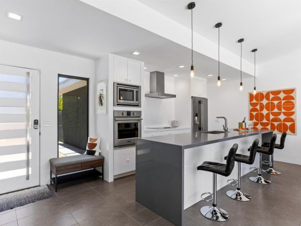 Palm Springs Home 1012563