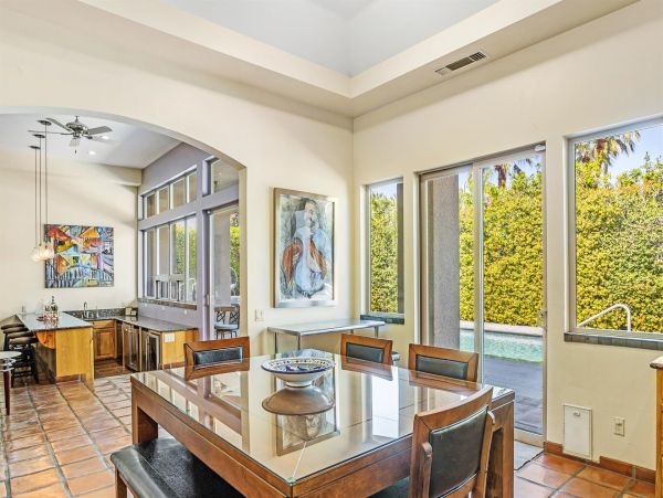 Palm Springs Home 1012571
