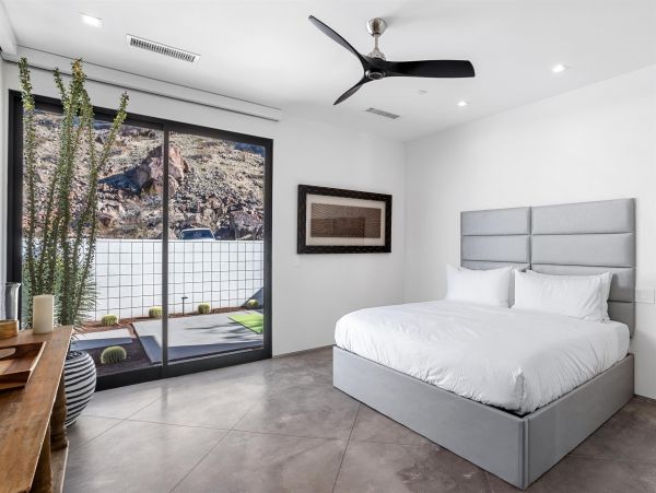 Palm Springs Home 1012575