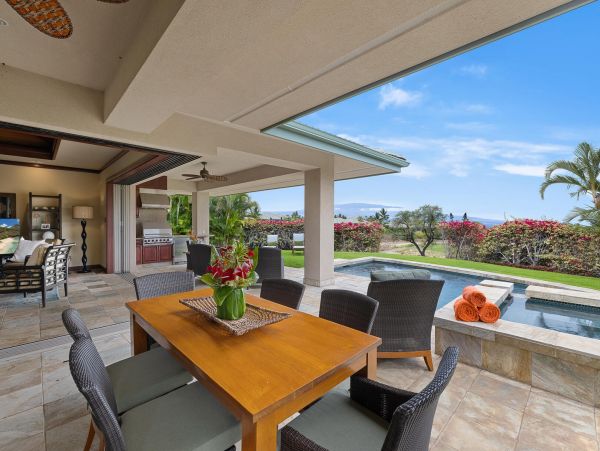 Four Bedroom Home with Views Sleeps 12