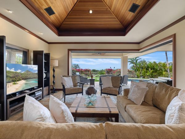 Four Bedroom Home with Views Sleeps 12