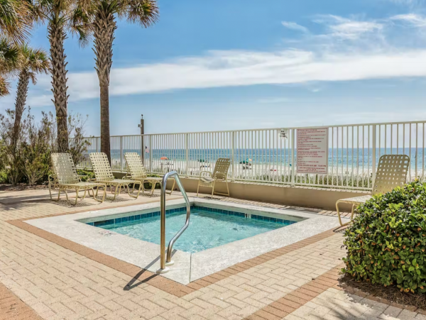 Gulf Front Condo with Beach View, Pools, Hot Tub & Tennis Court