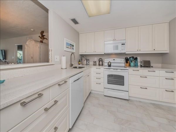 Indian Shores Ai Condo 1012708