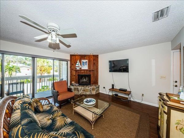 Indian Shores Ai Condo 1012709