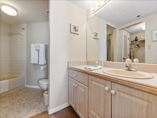 Indian Shores Ai Condo 1012724