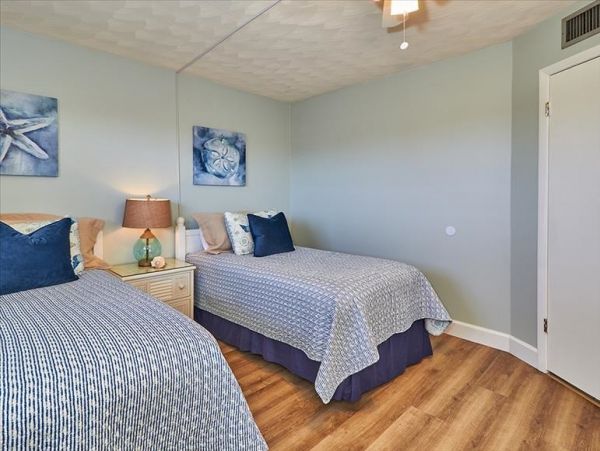 Indian Shores Ai Condo 1012726