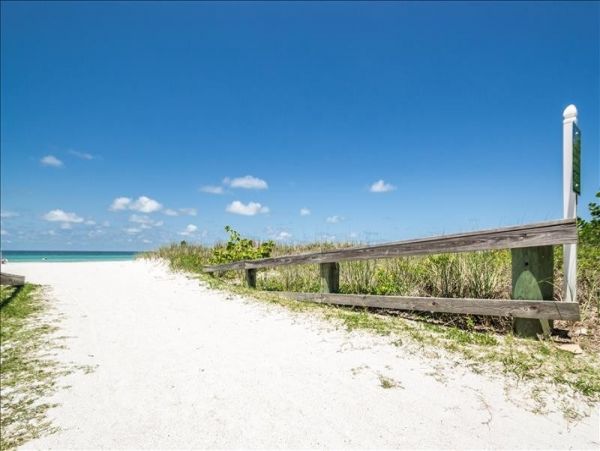 Indian Shores Ai Condo 1012729