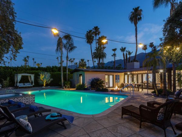 Palm Springs Home 1012732