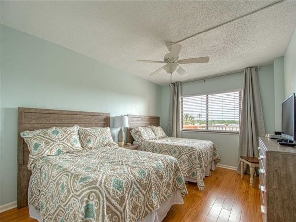 Indian Rocks Indian Shores Condo 1012733