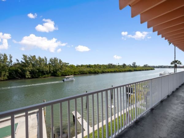 Indian Shores Ai Condo 1012739