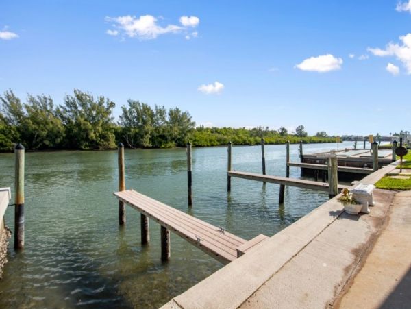Indian Shores Ai Condo 1012739