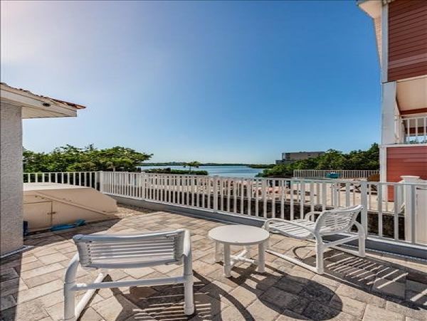 Indian Shores Ai Condo 1012740