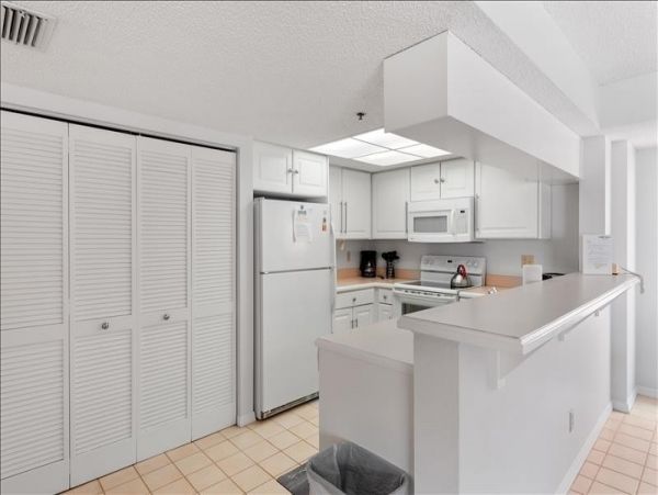 Indian Shores Ai Condo 1012741