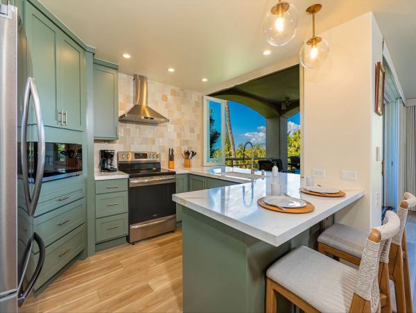 Wailea 2 Bedroom Condo Sleeps 6 Guests Communal Pool & Spa