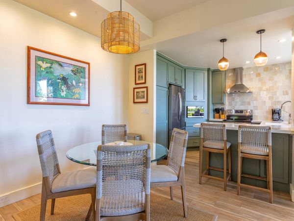Wailea 2 Bedroom Condo Sleeps 6 Guests Communal Pool & Spa