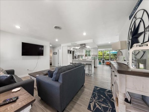 Indian Shores Ai Home 1012748