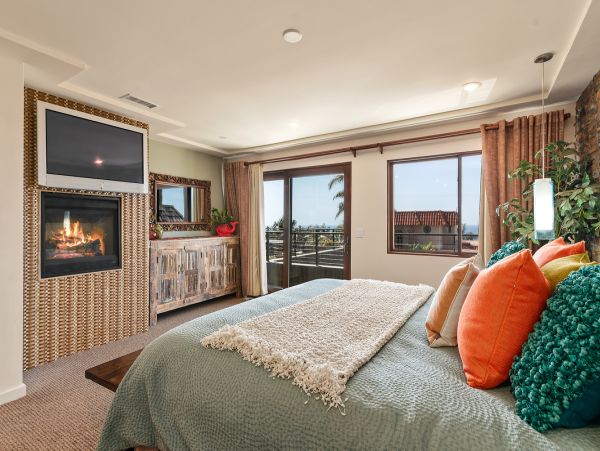 San Diego Beach Communities North Home 1012765
