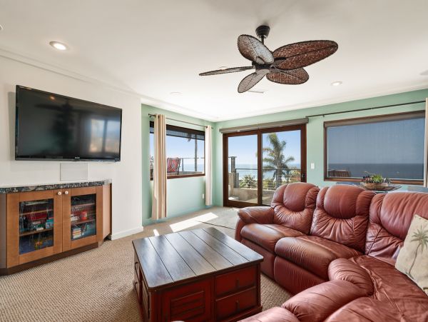 San Diego Beach Communities North Home 1012765