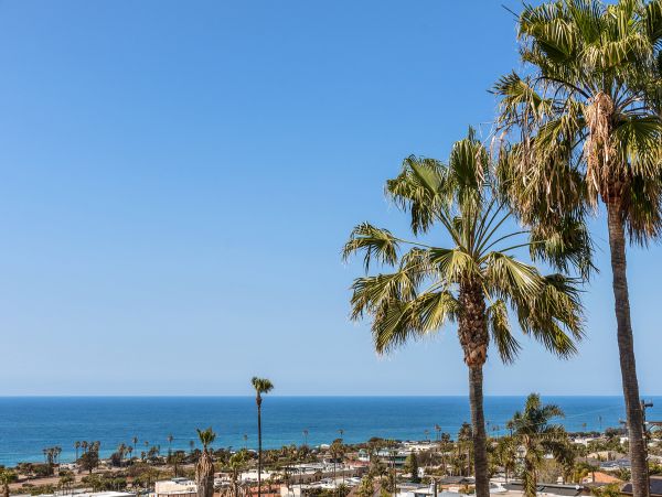 San Diego Beach Communities North Home 1012765