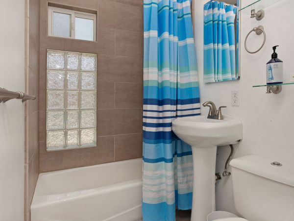 San Diego Beach Communities North Home 1012771